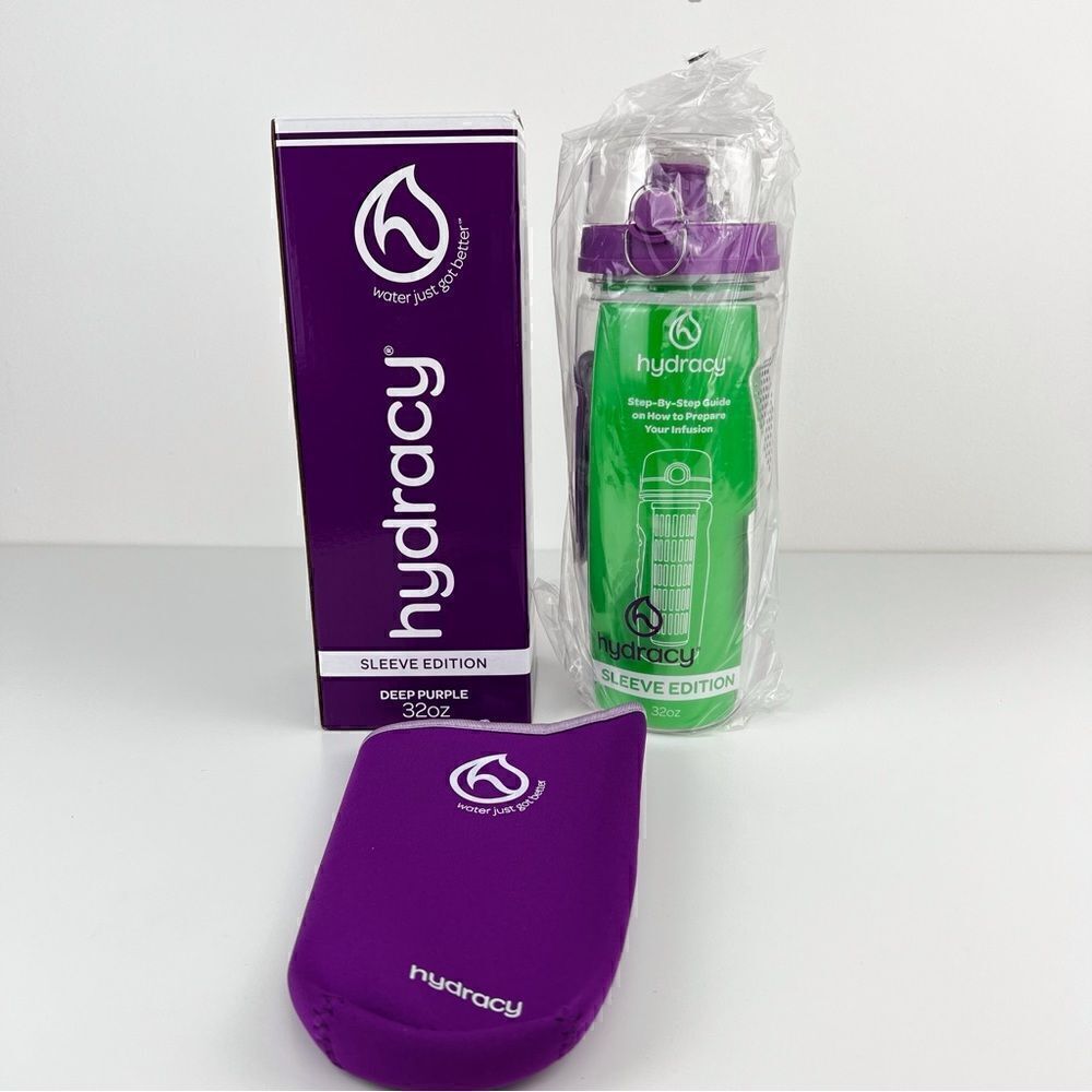 Hydracy Fruit Infuser Water Bottle - 32 oz - with sleeve